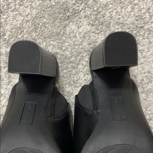 Anne Klein Black Mules / Clogs NWOT! - Picture 8 of 10